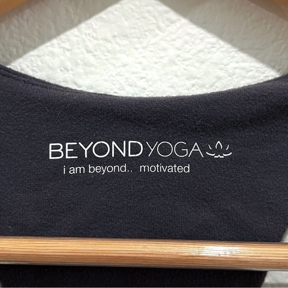 USC Beyond Yoga Racerback Top - Picture 6 of 8